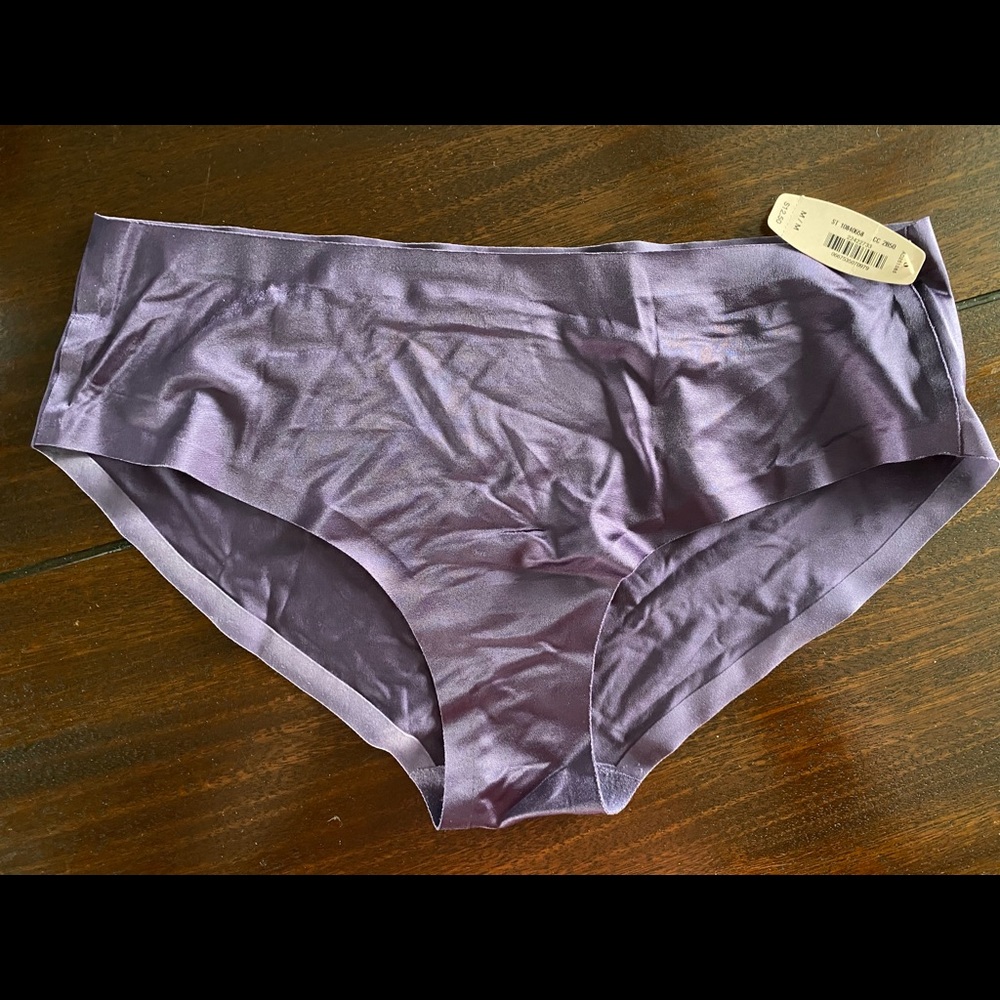 Victoria Secret hiphugger panties NWT